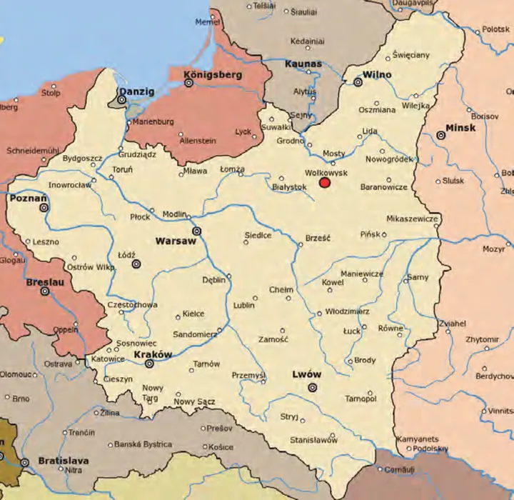 Wołkowysk jest położony 95 km na wschód od Białegostoku. Obecnie znajduje się na terenie Białorusi.
